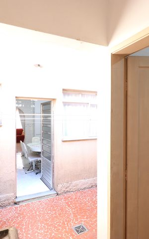 Casa à venda com 100m², 2 quartos e 1 vagaÁrea de Serviço e Banheiro de Serviço