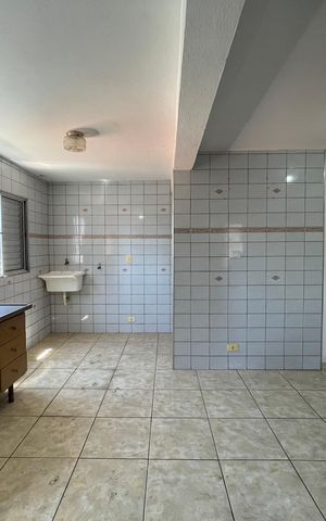 Casa para alugar com 250m², 2 quartos e 1 vaga Casa para alugar com 250m², 2 quartos e 1 vagaCozinha