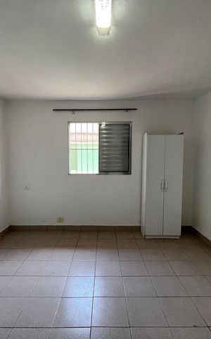 Casa para alugar com 250m², 2 quartos e 1 vaga Casa para alugar com 250m², 2 quartos e 1 vagaQuarto 2