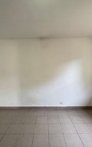Casa para alugar com 250m², 2 quartos e 1 vaga Casa para alugar com 250m², 2 quartos e 1 vagaQuarto 2