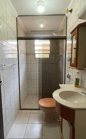 Casa para alugar com 250m², 2 quartos e 1 vaga Casa para alugar com 250m², 2 quartos e 1 vagaBanheiro