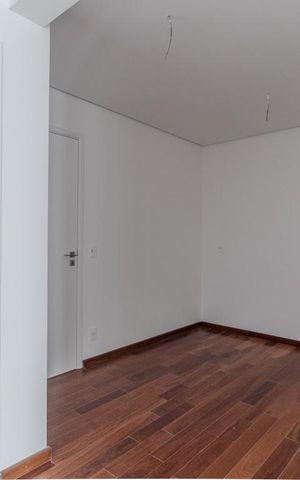 Apartamento à venda com 208m², 3 quartos e 3 vagasSuíte 1