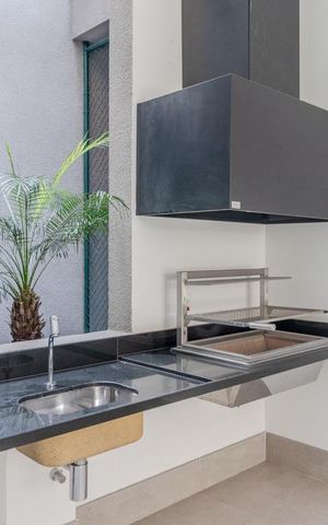 Apartamento à venda com 208m², 3 quartos e 3 vagasÁrea comum - Churrasqueira