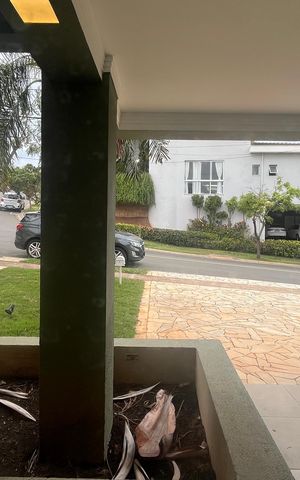 Casa de condomínio à venda com 300m², 5 quartos e 5 vagas
