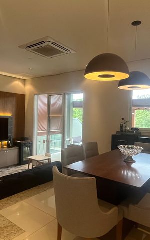 Casa de condomínio à venda com 300m², 5 quartos e 5 vagas