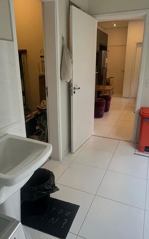 Casa de condomínio à venda com 300m², 5 quartos e 5 vagas