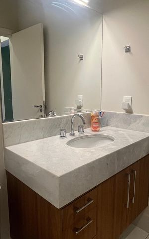 Casa de condomínio à venda com 300m², 5 quartos e 5 vagas