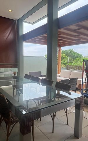 Casa de condomínio à venda com 300m², 5 quartos e 5 vagas