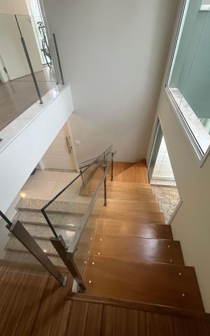 Casa de condomínio à venda com 300m², 5 quartos e 5 vagas