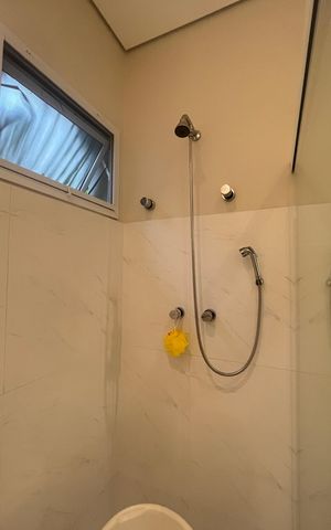 Casa de condomínio à venda com 300m², 5 quartos e 5 vagas