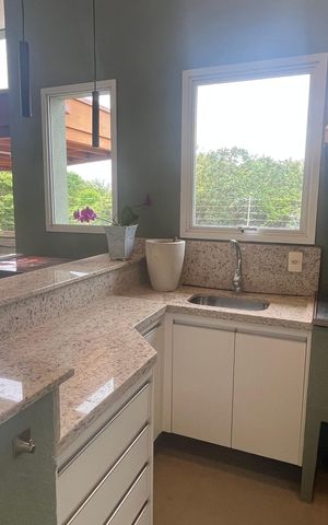 Casa de condomínio à venda com 300m², 5 quartos e 5 vagas