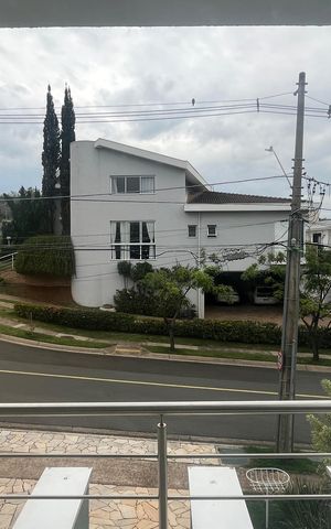 Casa de condomínio à venda com 300m², 5 quartos e 5 vagas