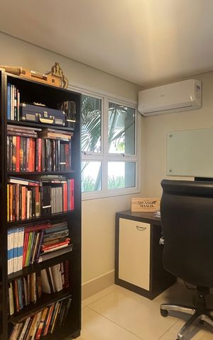Casa de condomínio à venda com 300m², 5 quartos e 5 vagas