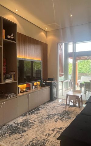 Casa de condomínio à venda com 300m², 5 quartos e 5 vagas