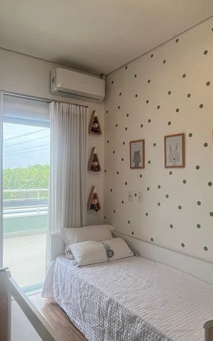 Casa de condomínio à venda com 300m², 5 quartos e 5 vagas