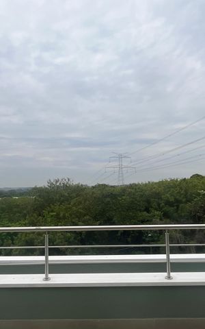 Casa de condomínio à venda com 300m², 5 quartos e 5 vagas