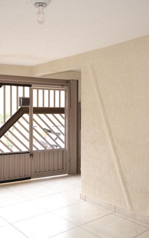 Casa à venda com 80m², 2 quartos e 1 vagaGaragem