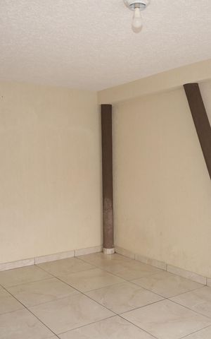 Casa à venda com 80m², 2 quartos e 1 vagaGaragem