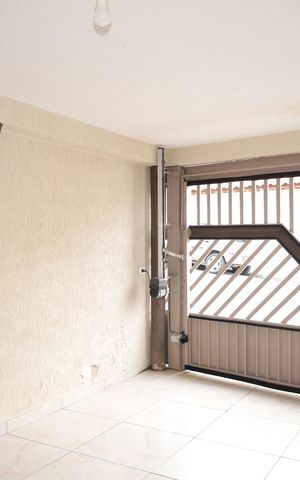 Casa à venda com 80m², 2 quartos e 1 vagaGaragem