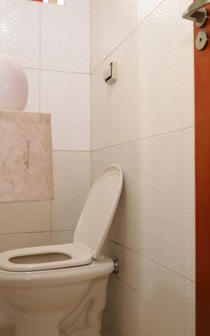 Casa à venda com 80m², 2 quartos e 1 vagaBanheiro 2 - Lavabo