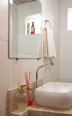Casa à venda com 80m², 2 quartos e 1 vagaBanheiro 2 - Lavabo