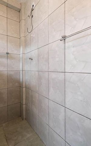 Casa à venda com 257m², 5 quartos e 3 vagasBanheiro