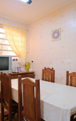 Casa para alugar com 235m², 3 quartos e 4 vagasCopa