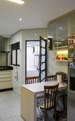 Apartamento à venda com 140m², 4 quartos e 2 vagasCozinha