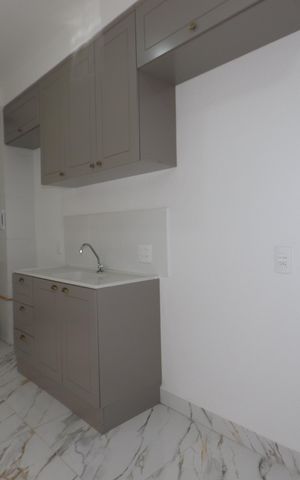 Apartamento à venda com 32m², 2 quartos e sem vagaCozinha e Área de Serviço