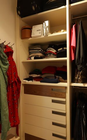 Casa de condomínio à venda com 420m², 4 quartos e 7 vagasCloset da suíte 2