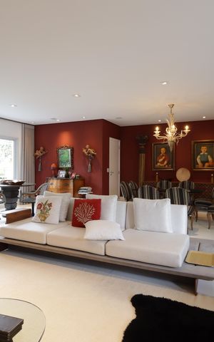 Casa de condomínio à venda com 420m², 4 quartos e 7 vagasSala