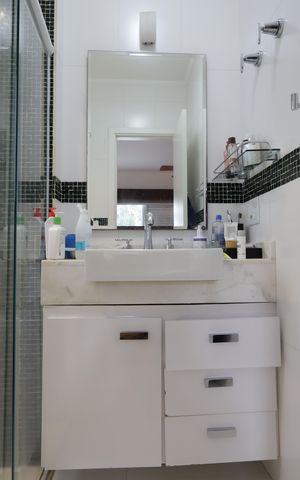 Casa de condomínio à venda com 420m², 4 quartos e 7 vagasBanheiro da Suíte 2