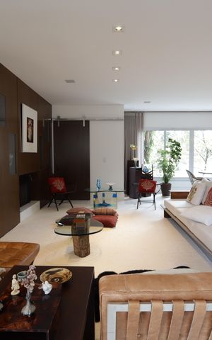 Casa de condomínio à venda com 420m², 4 quartos e 7 vagasSala