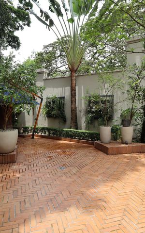 Casa de condomínio à venda com 420m², 4 quartos e 7 vagasÁrea externa
