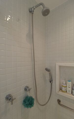 Apartamento à venda com 170m², 3 quartos e 3 vagasBanheiro da Suíte