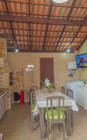 Casa à venda com 100m², 2 quartos e 3 vagas Casa à venda com 100m², 2 quartos e 3 vagasVaranda gourmet