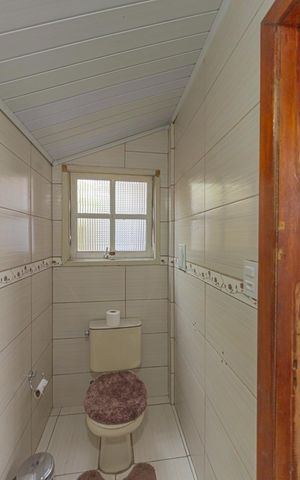Casa à venda com 100m², 2 quartos e 3 vagas Casa à venda com 100m², 2 quartos e 3 vagasBanheiro Social