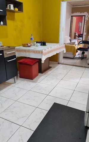 Casa à venda com 120m², 2 quartos e 1 vaga
