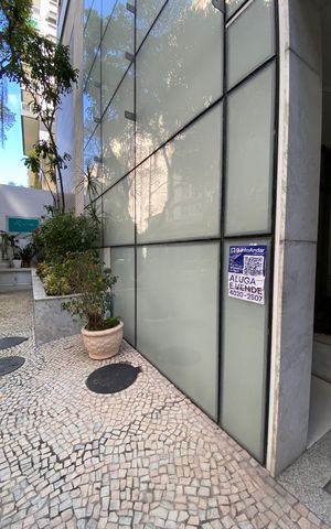 Apartamento à venda com 113m², 2 quartos e 2 vagas Apartamento à venda com 113m², 2 quartos e 2 vagasPlaca