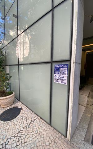 Apartamento à venda com 113m², 2 quartos e 2 vagas Apartamento à venda com 113m², 2 quartos e 2 vagasPlaca