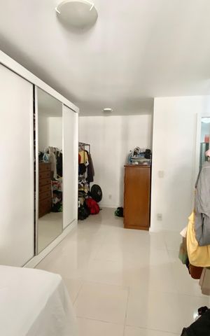 Apartamento à venda com 113m², 2 quartos e 2 vagas Apartamento à venda com 113m², 2 quartos e 2 vagasSuite