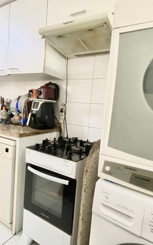 Apartamento à venda com 113m², 2 quartos e 2 vagas Apartamento à venda com 113m², 2 quartos e 2 vagasCozinha