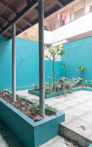 Casa à venda com 298m², 3 quartos e 2 vagasÁrea Externa