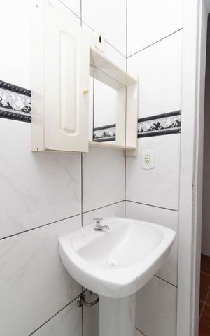 Casa à venda com 298m², 3 quartos e 2 vagasBanheiro 2