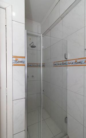 Casa à venda com 298m², 3 quartos e 2 vagasBanheiro 1