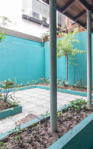 Casa à venda com 298m², 3 quartos e 2 vagasÁrea Externa