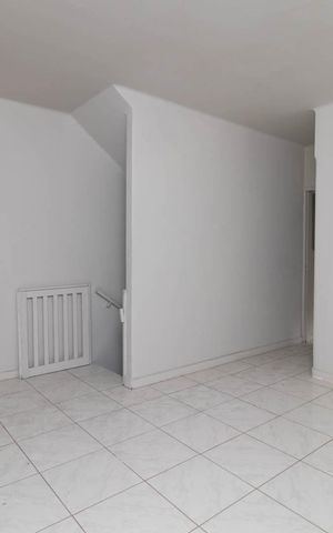 Casa à venda com 298m², 3 quartos e 2 vagasSala/Cozinha