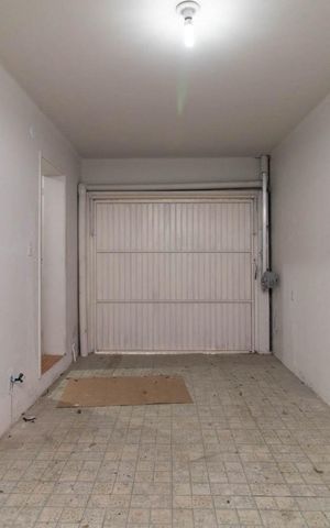Casa à venda com 298m², 3 quartos e 2 vagasGaragem