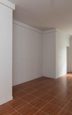 Casa à venda com 298m², 3 quartos e 2 vagasSuíte