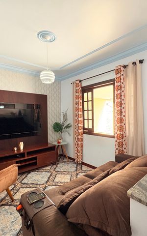 Casa à venda com 200m², 3 quartos e 2 vagasSala